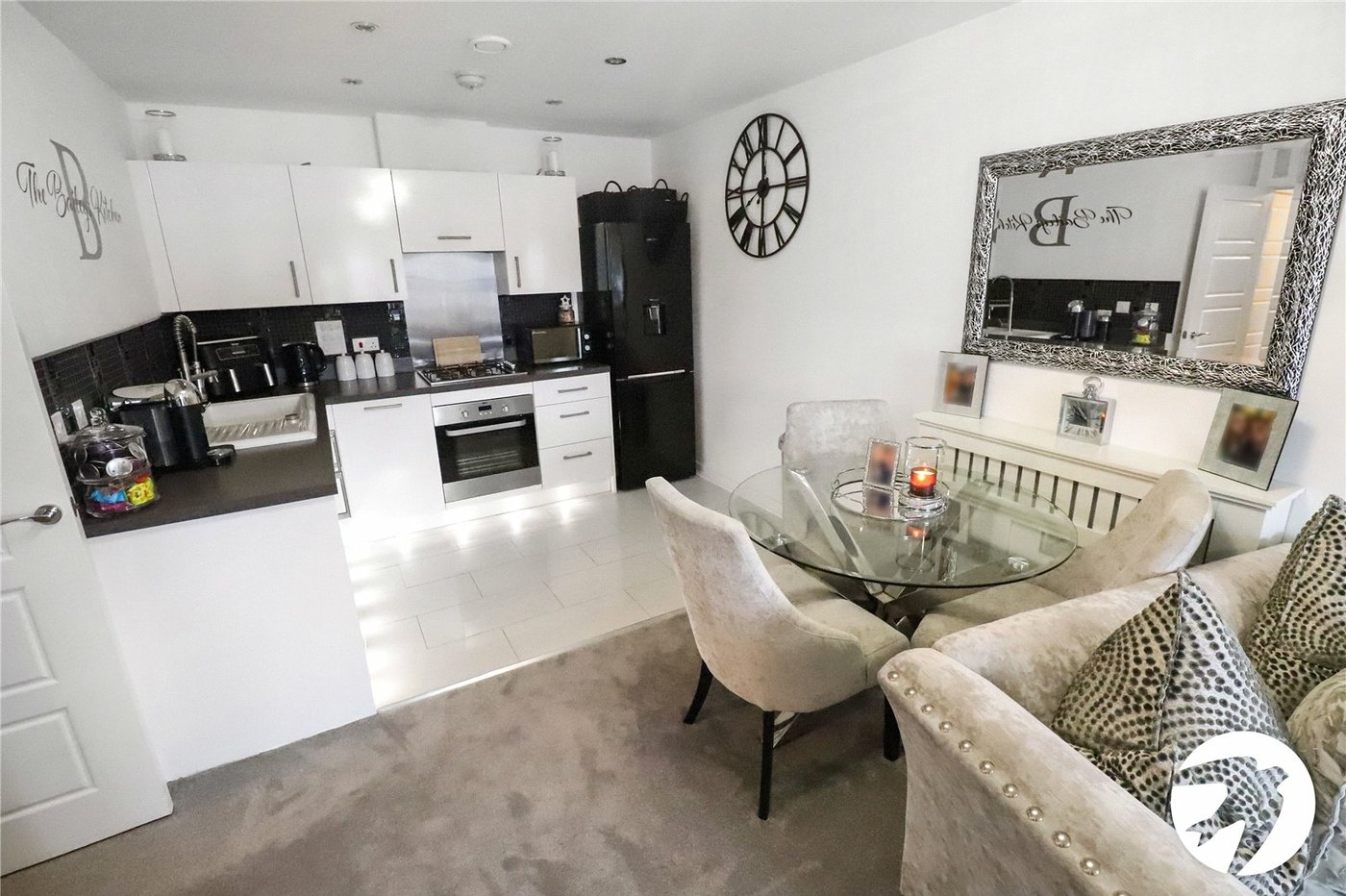 2 bedroom property for sale in Belvedere | Robinson Jackson