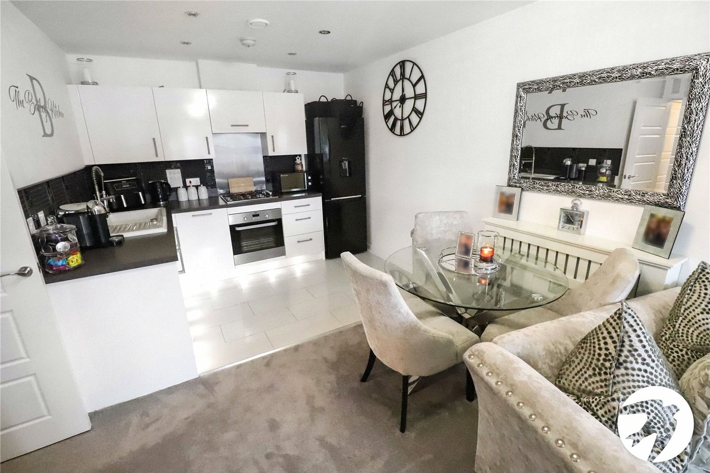 2 bedroom property for sale in Belvedere | Robinson Jackson