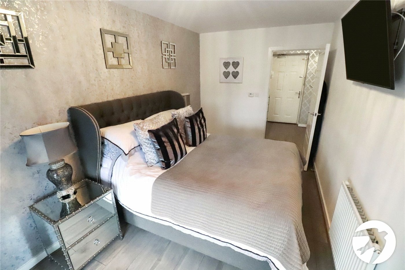 2 bedroom property for sale in Belvedere | Robinson Jackson