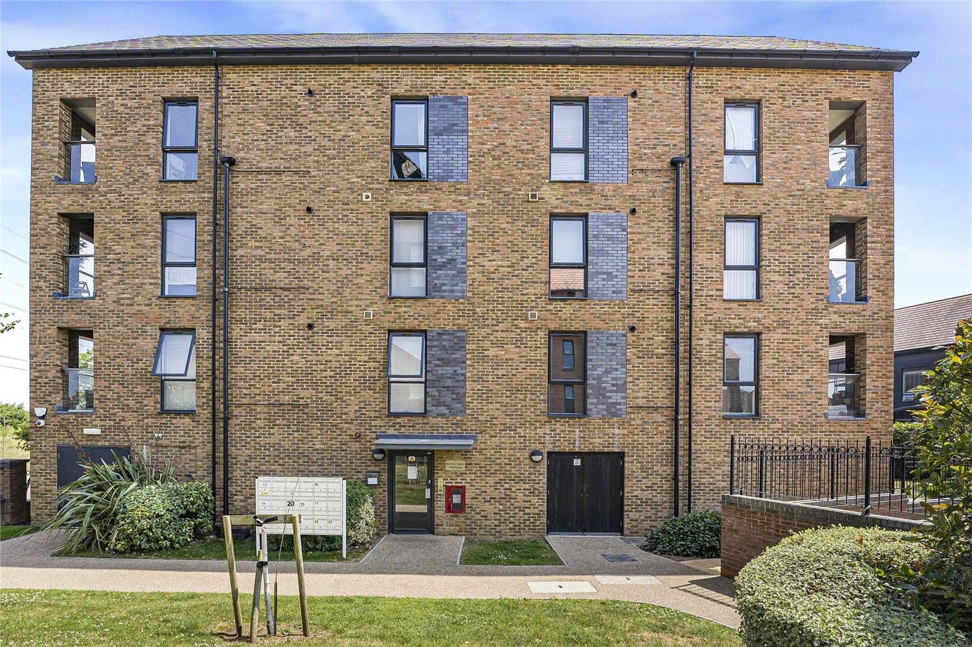 2 bedroom property for sale in Weldon | Robinson Jackson