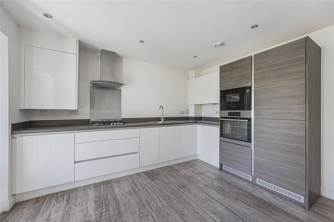 2 bedroom property for sale in Weldon | Robinson Jackson
