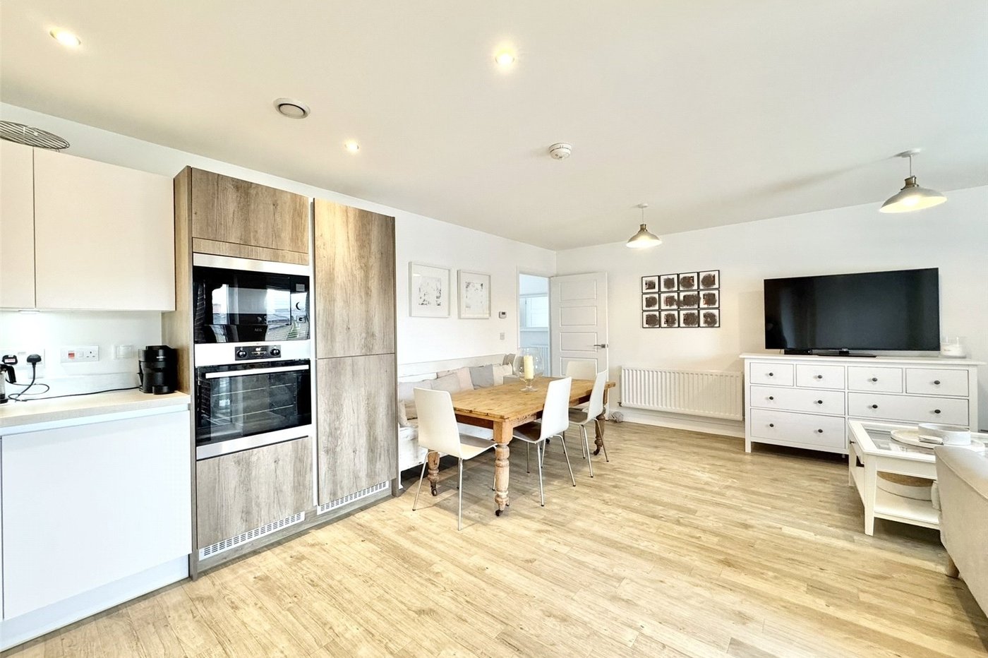 2 bedroom property for sale in Weldon | Robinson Jackson