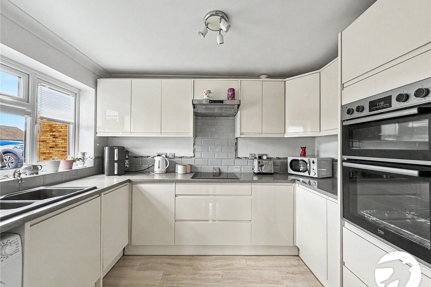 3 bedroom house for sale in Walderslade | Robinson Michael & Jackson
