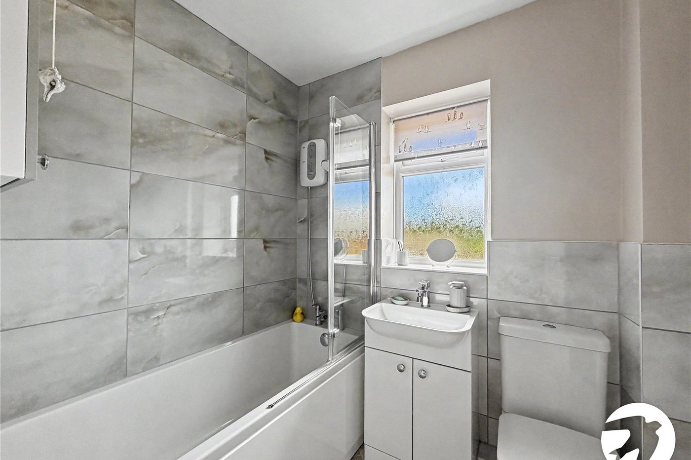 3 bedroom house for sale in Walderslade | Robinson Michael & Jackson