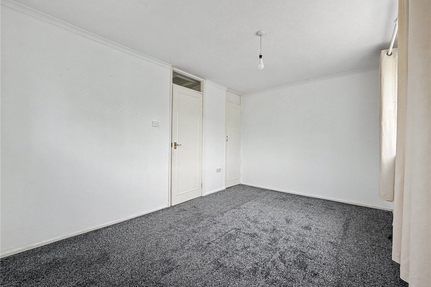 1 bedroom house for sale in Rainham | Robinson Michael & Jackson