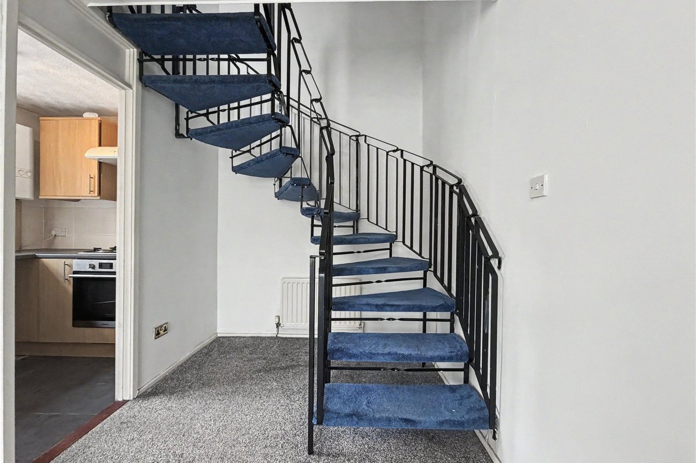 1 bedroom house for sale in Rainham | Robinson Michael & Jackson