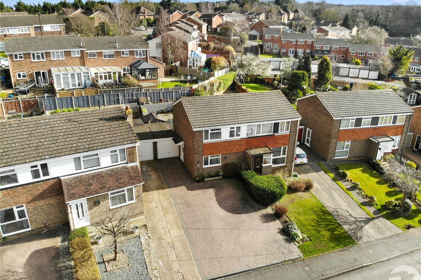 3 bedroom house for sale in Rainham | Robinson Michael & Jackson