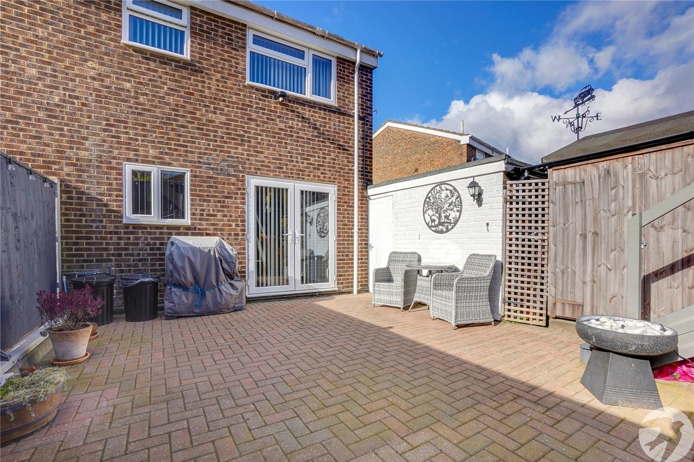 3 bedroom house for sale in Rainham | Robinson Michael & Jackson