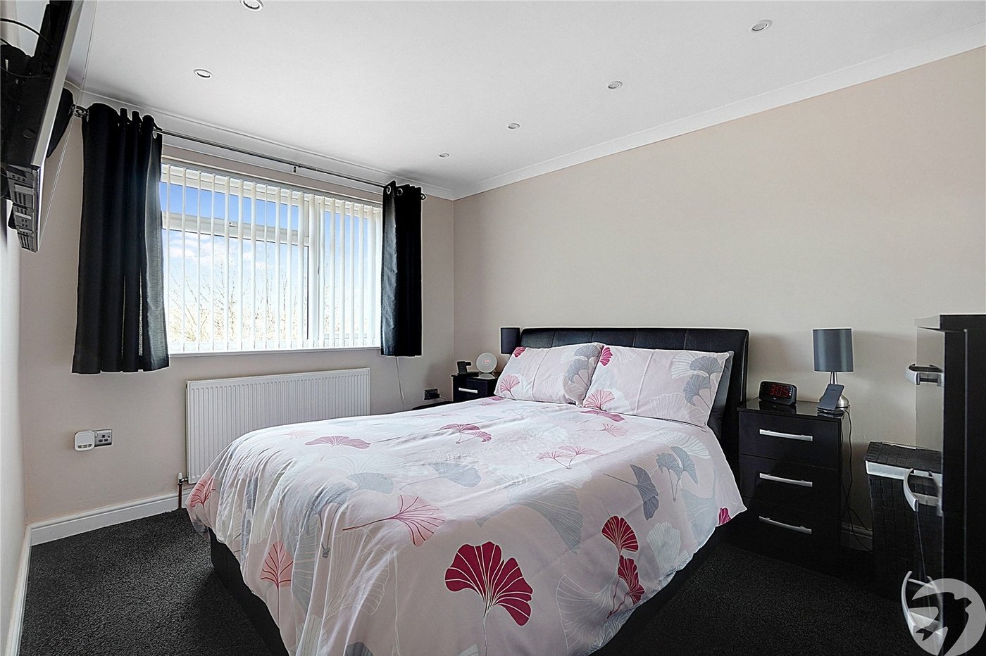 3 bedroom house for sale in Rainham | Robinson Michael & Jackson