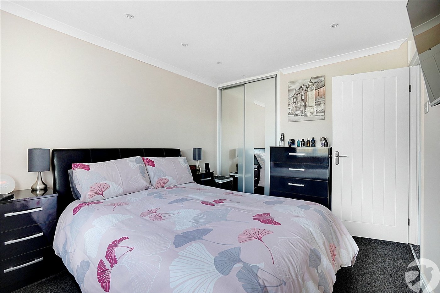 3 bedroom house for sale in Rainham | Robinson Michael & Jackson