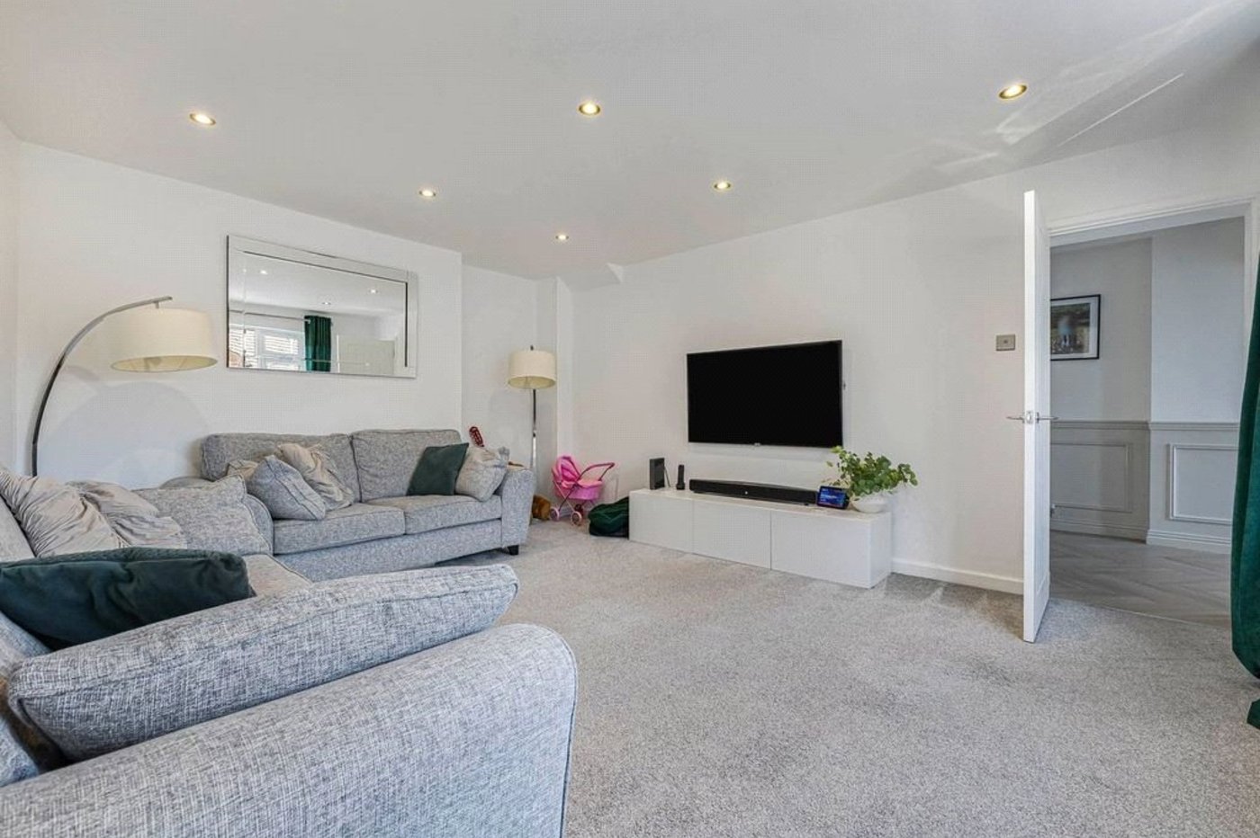 4 bedroom house for sale in Orpington | Robinson Jackson