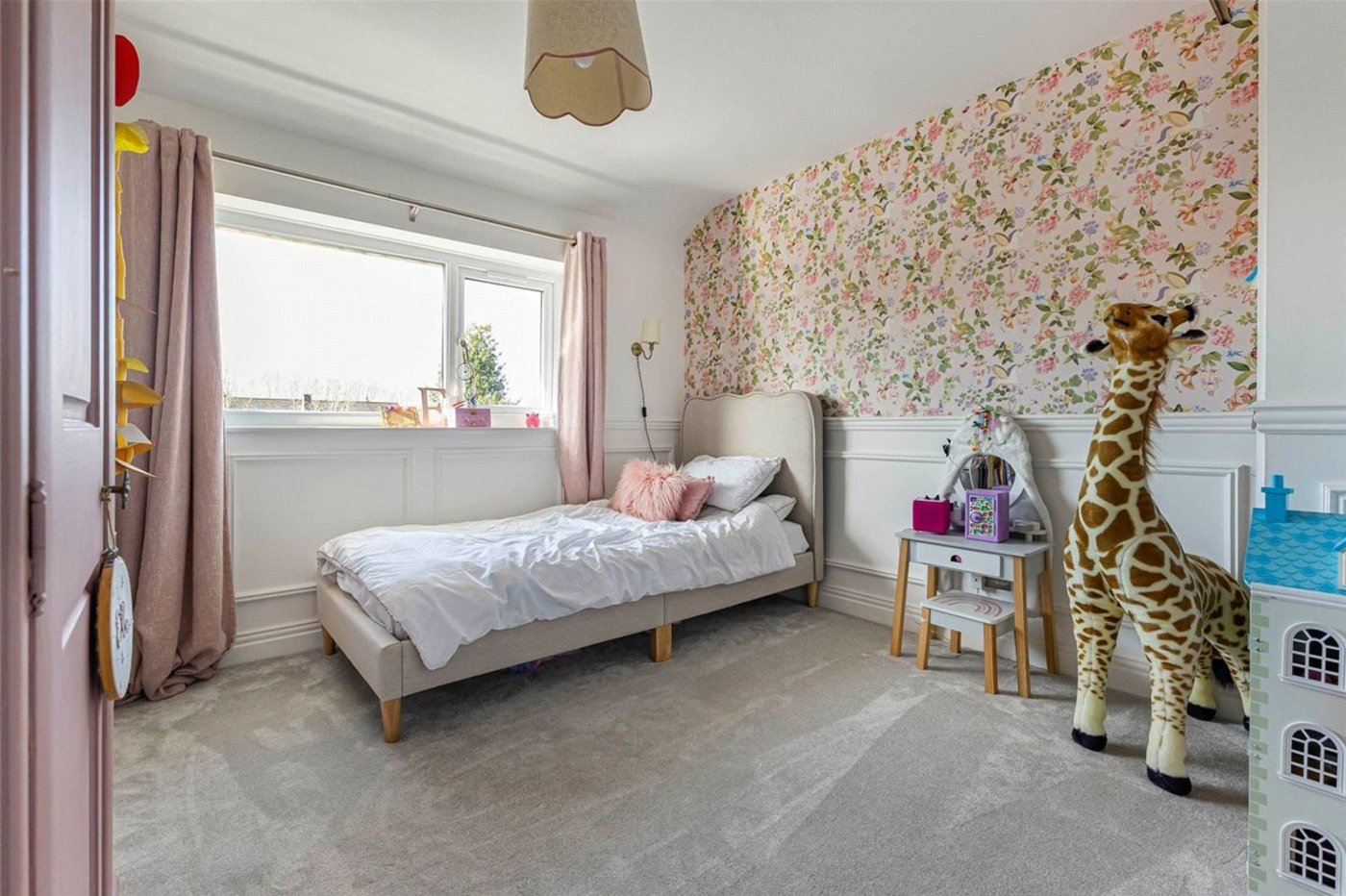 4 bedroom house for sale in Orpington | Robinson Jackson