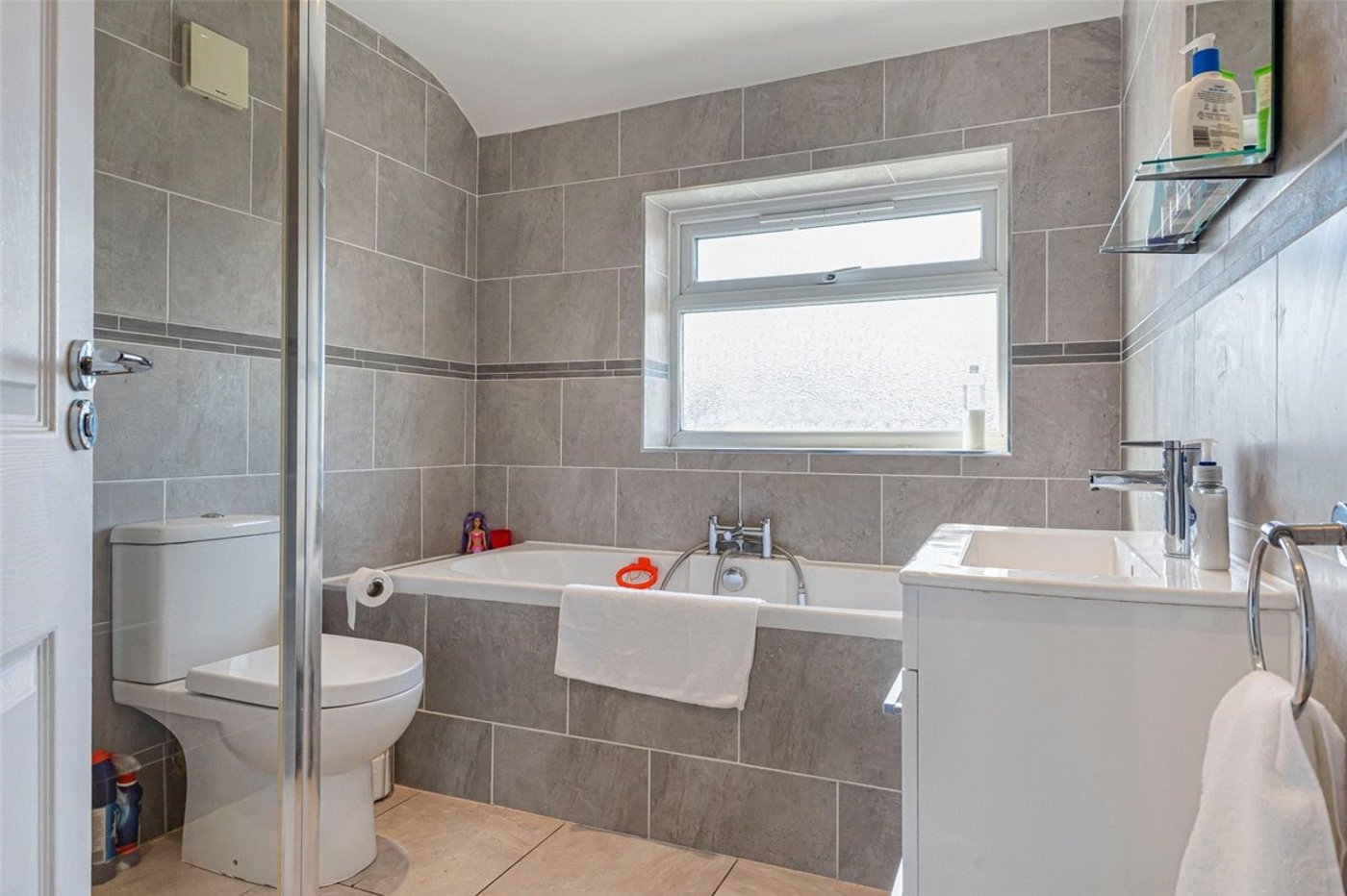 4 bedroom house for sale in Orpington | Robinson Jackson