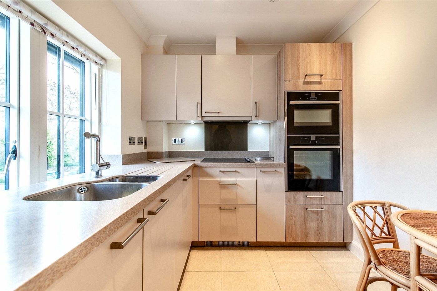2 bedroom property for sale in Maidstone | Robinson Michael & Jackson