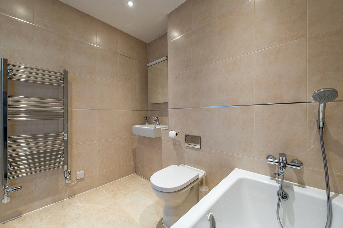 2 bedroom property for sale in Maidstone | Robinson Michael & Jackson
