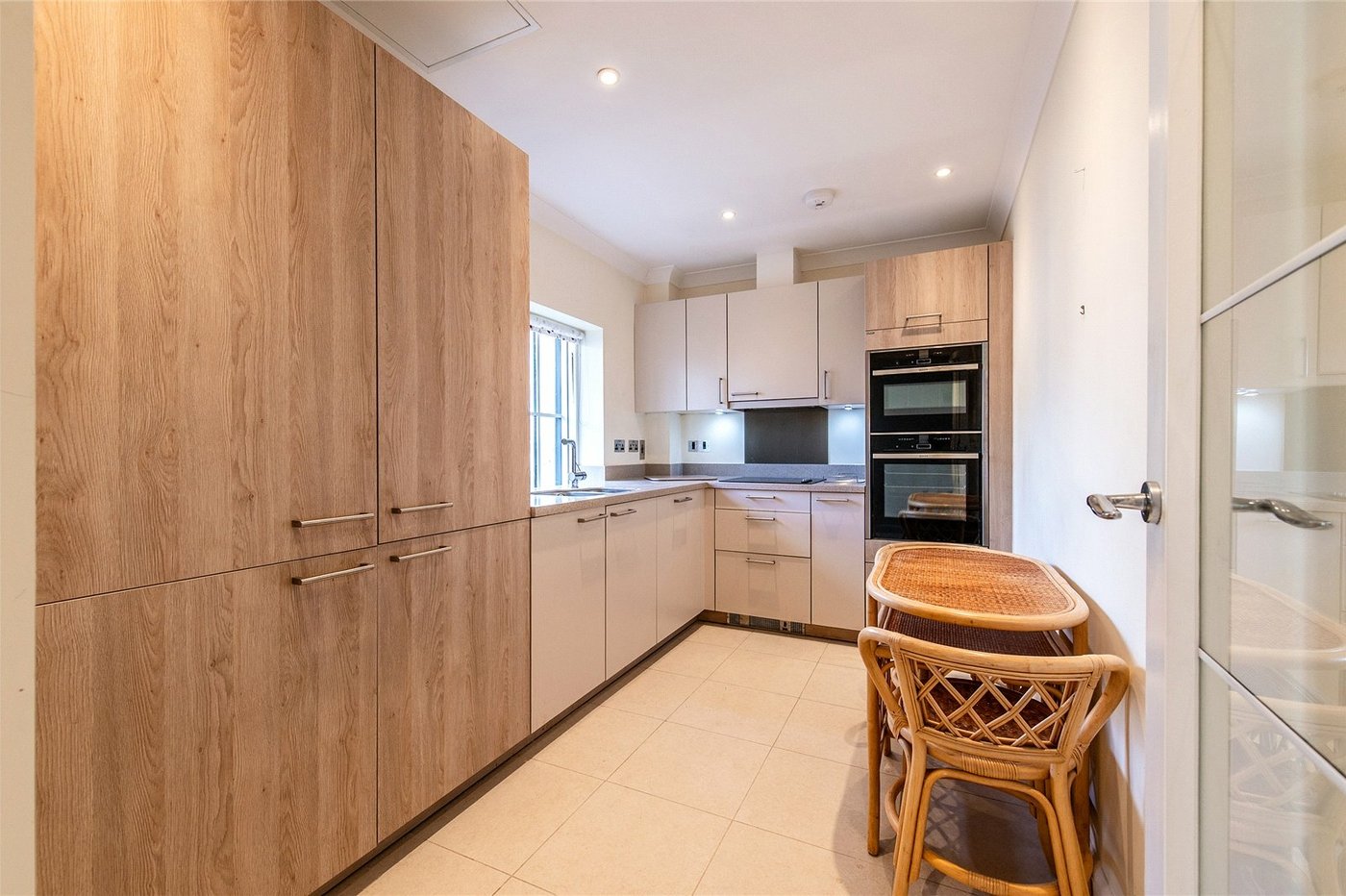 2 bedroom property for sale in Maidstone | Robinson Michael & Jackson