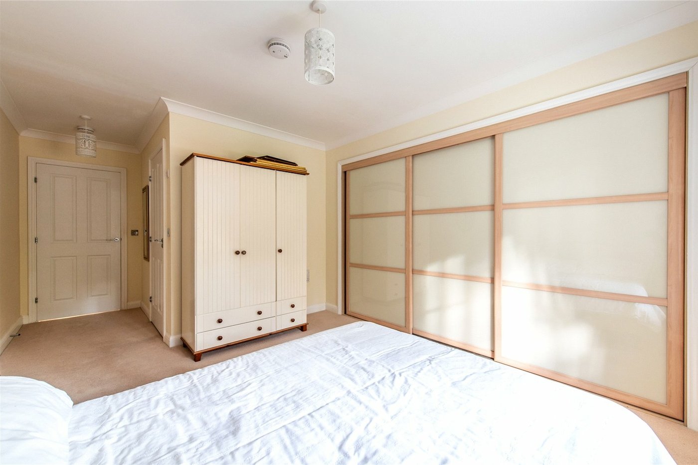 2 bedroom property for sale in Maidstone | Robinson Michael & Jackson