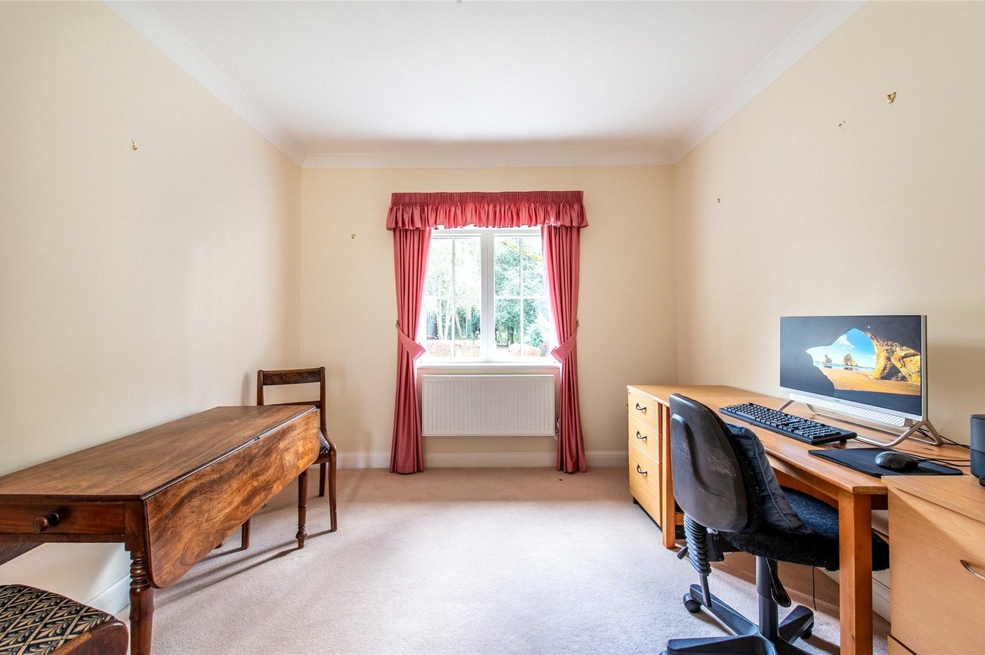 2 bedroom property for sale in Maidstone | Robinson Michael & Jackson