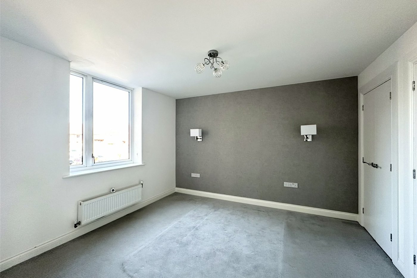 2 bedroom property for sale in Castle Hill | Robinson Jackson