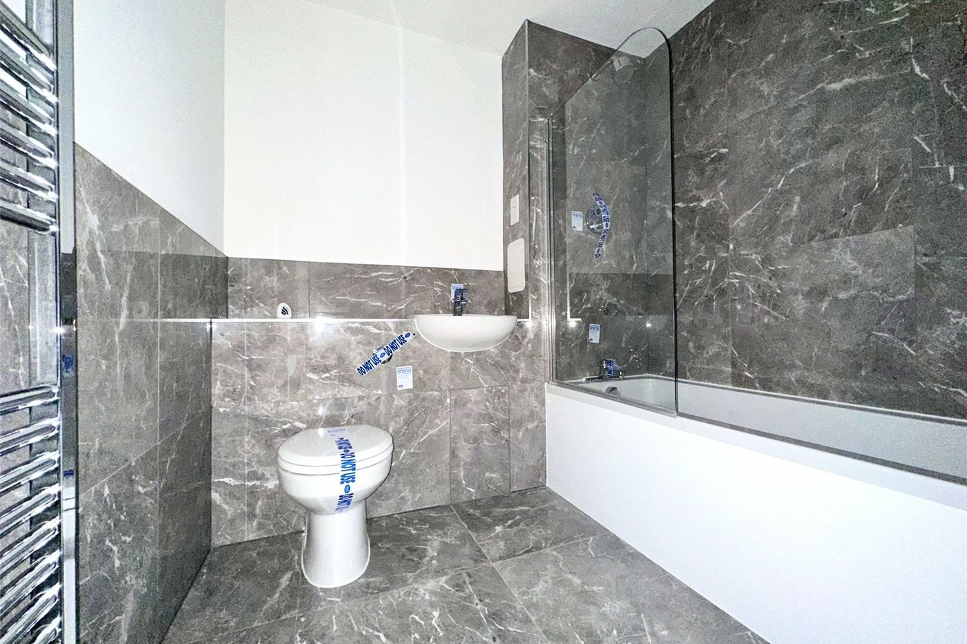 2 bedroom property for sale in Castle Hill | Robinson Jackson