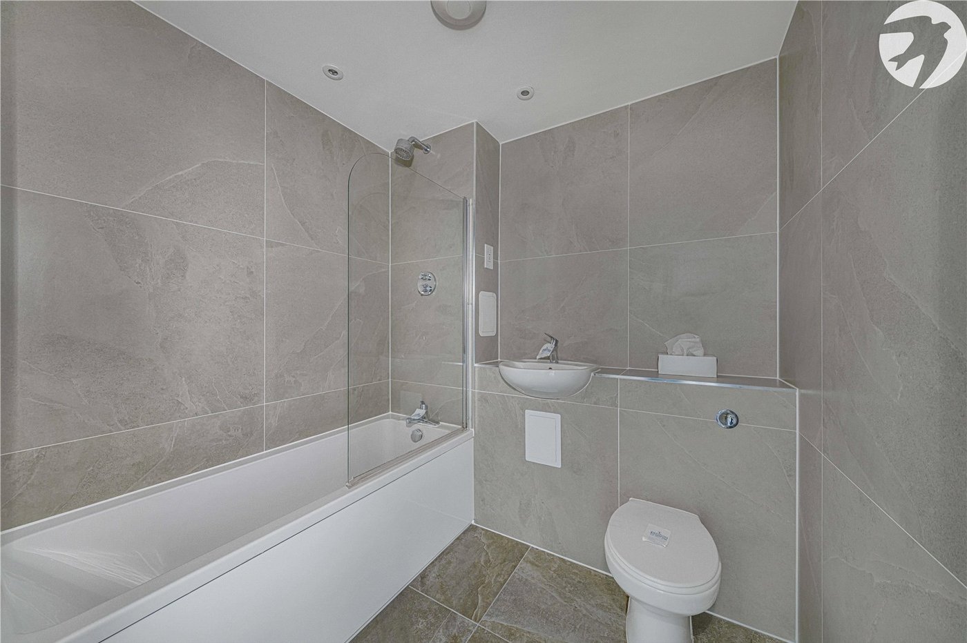 2 bedroom property for sale in Castle Hill | Robinson Jackson