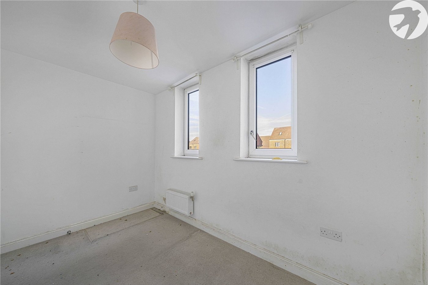 2 bedroom property for sale in Castle Hill | Robinson Jackson