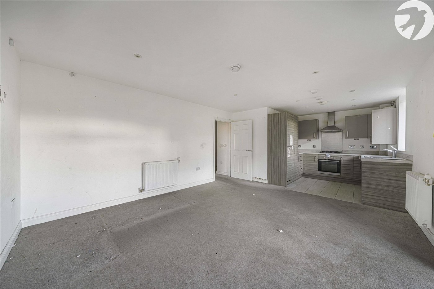 2 bedroom property for sale in Castle Hill | Robinson Jackson