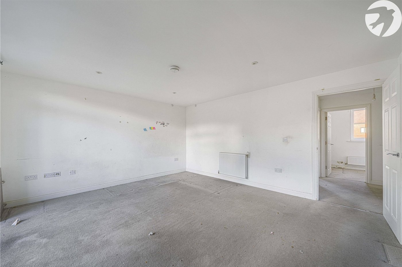 2 bedroom property for sale in Castle Hill | Robinson Jackson