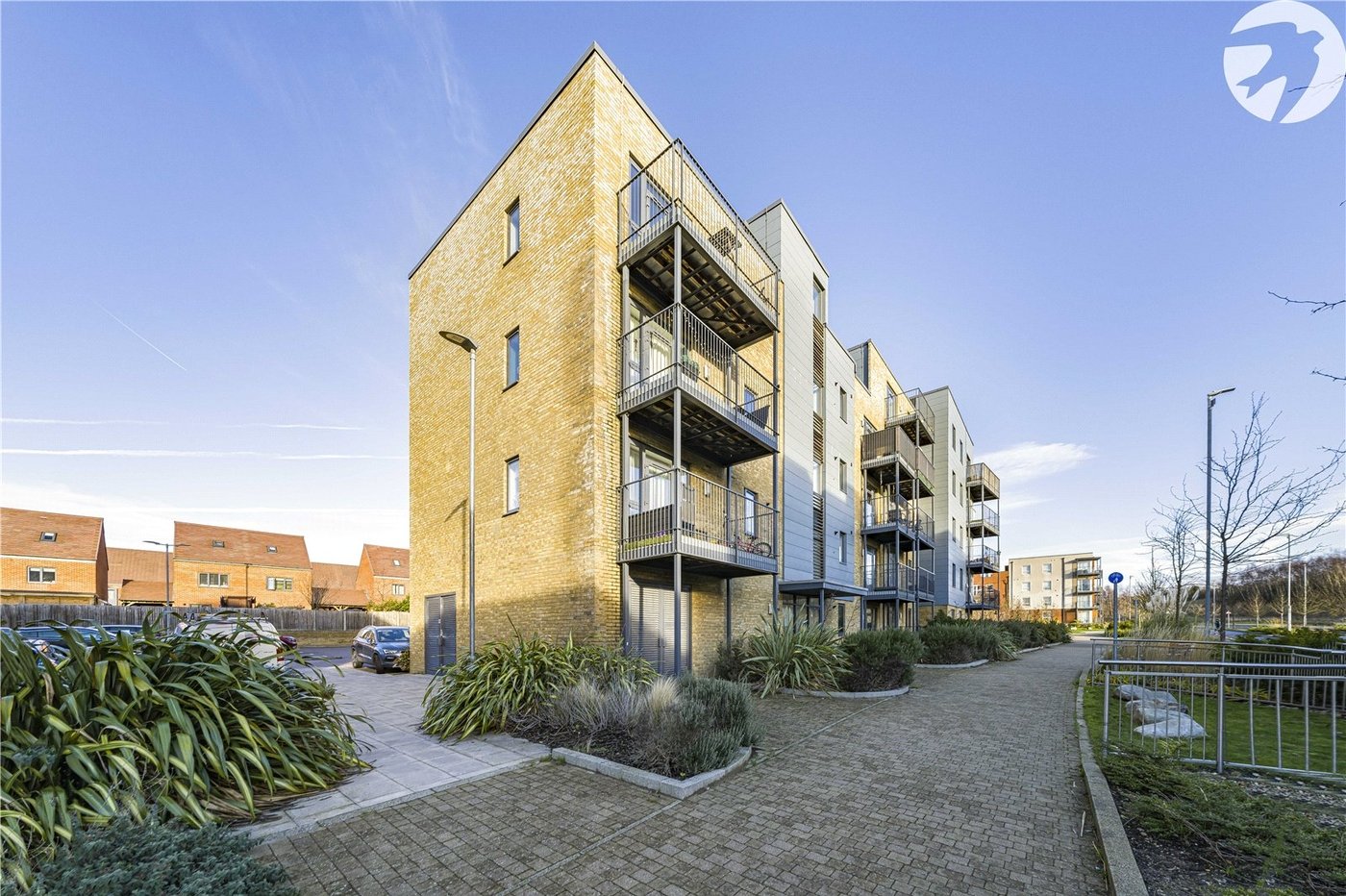 2 bedroom property for sale in Castle Hill | Robinson Jackson