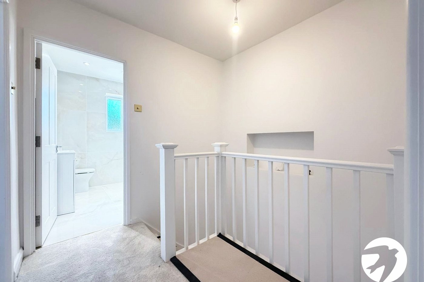 3 bedroom house for sale in London | Robinson Jackson