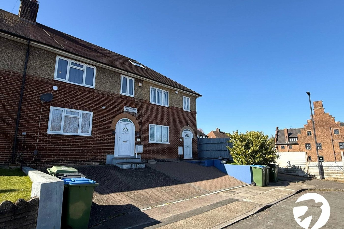 3 bedroom house for sale in London | Robinson Jackson