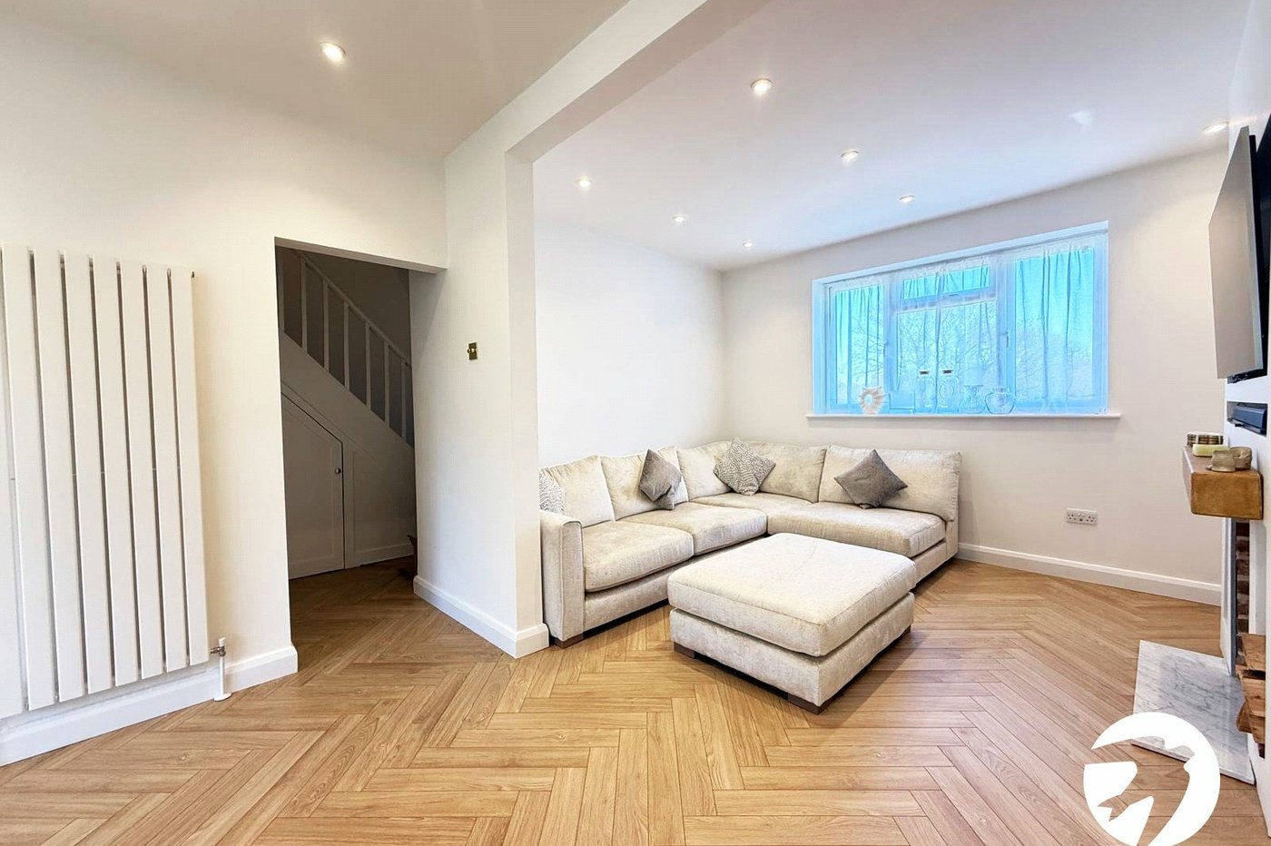 3 bedroom house for sale in London | Robinson Jackson