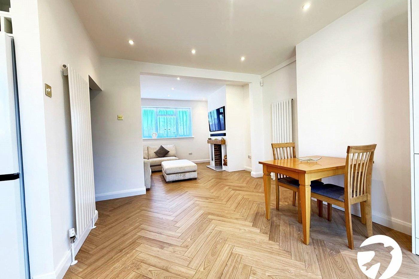 3 bedroom house for sale in London | Robinson Jackson