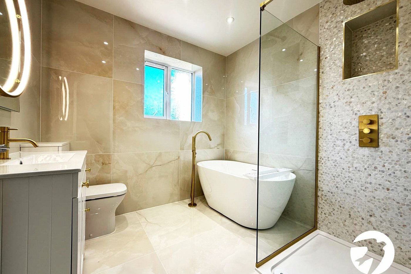 3 bedroom house for sale in London | Robinson Jackson