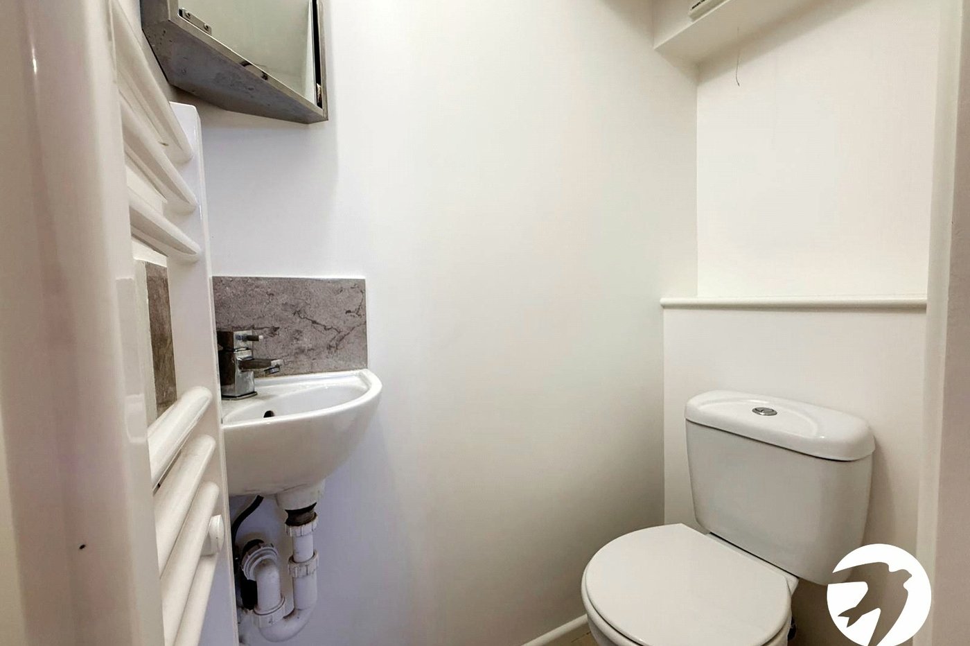 3 bedroom house for sale in London | Robinson Jackson