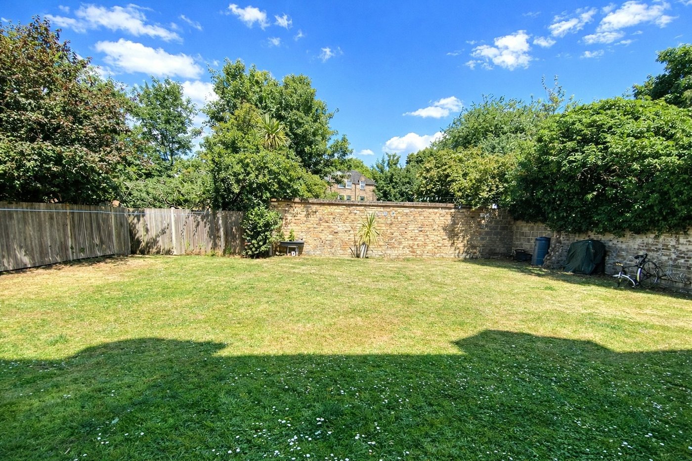 2 bedroom property for sale in Lewisham | Robinson Jackson