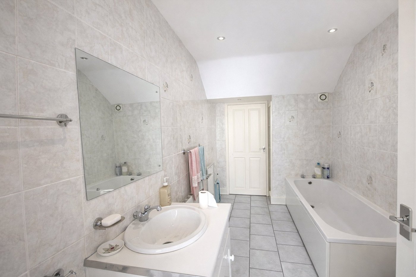 1 bedroom property for sale in London | Robinson Jackson