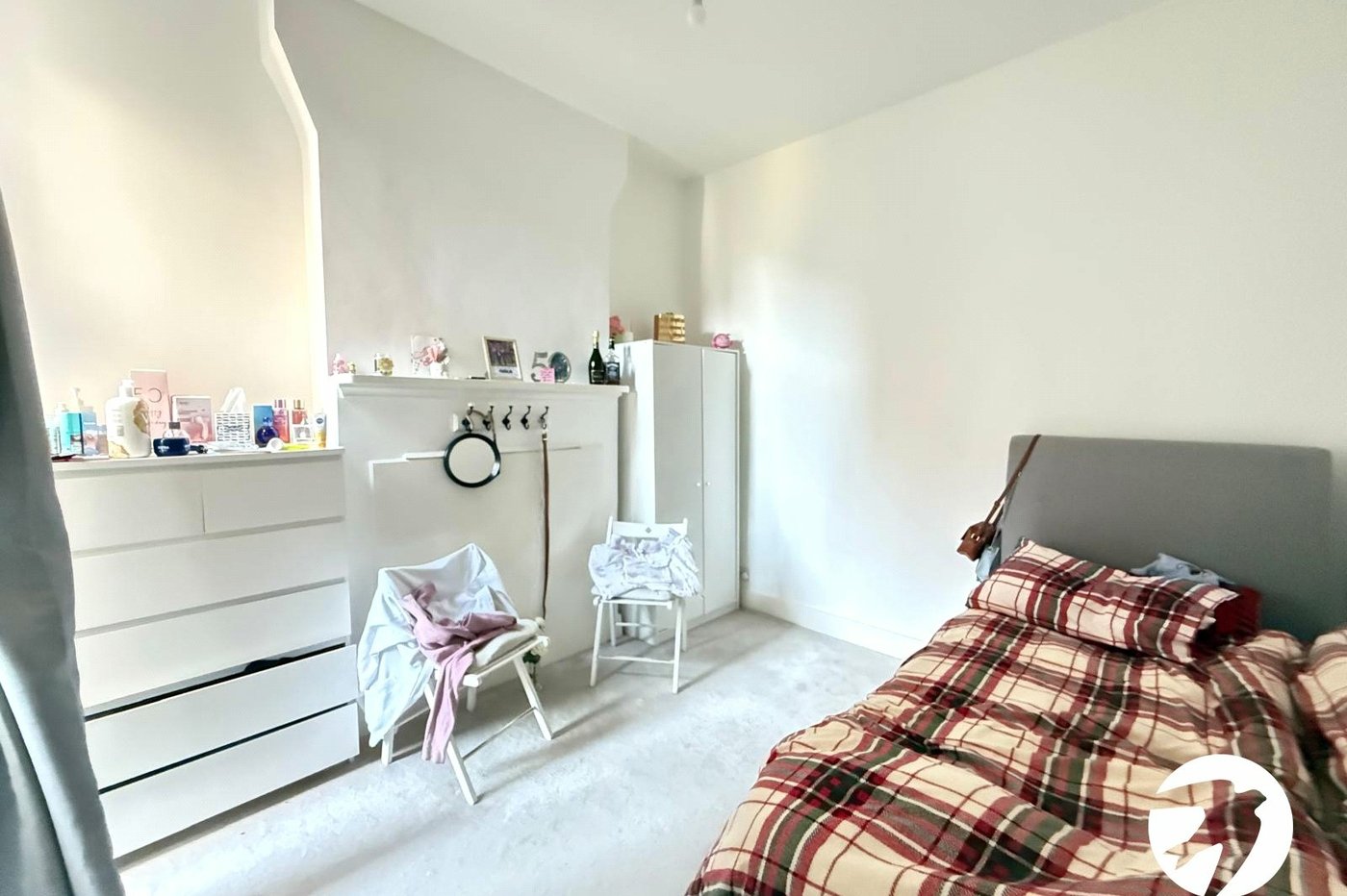 4 bedroom house for sale in London | Robinson Jackson