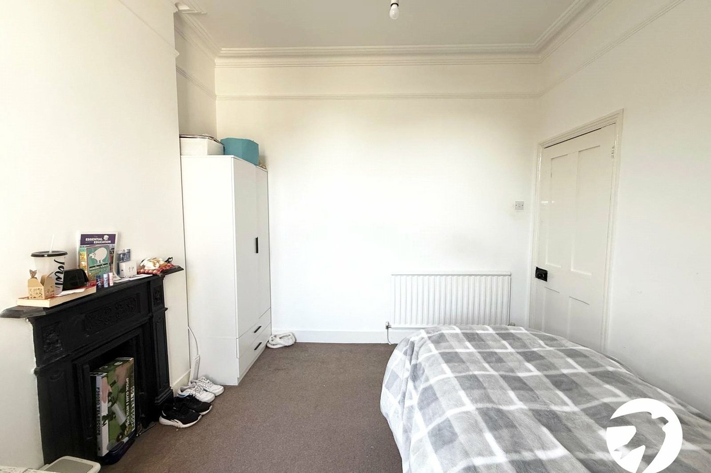 4 bedroom house for sale in London | Robinson Jackson