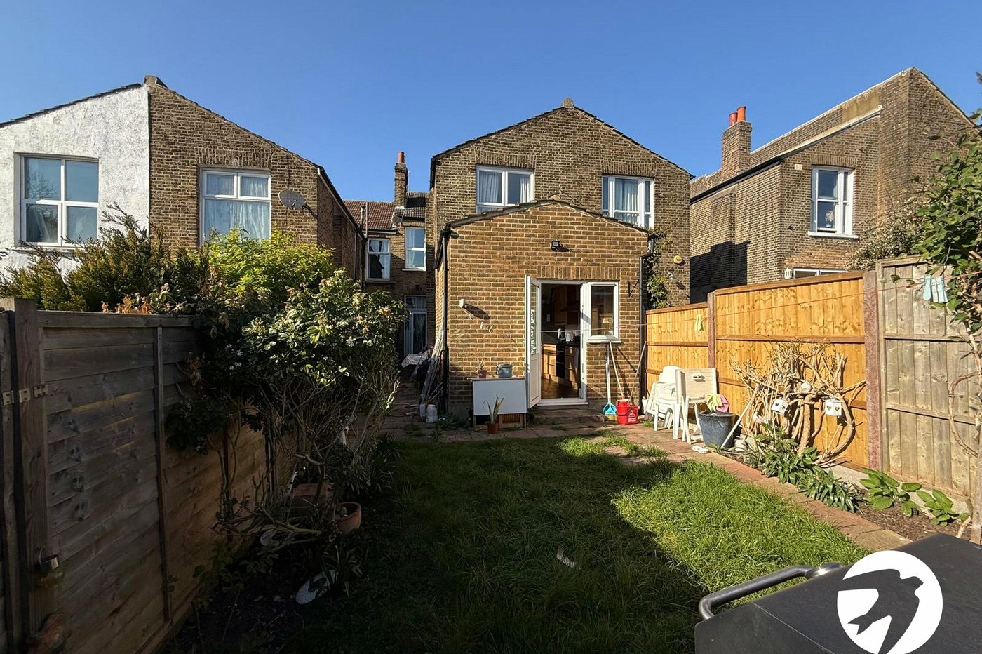 4 bedroom house for sale in London | Robinson Jackson