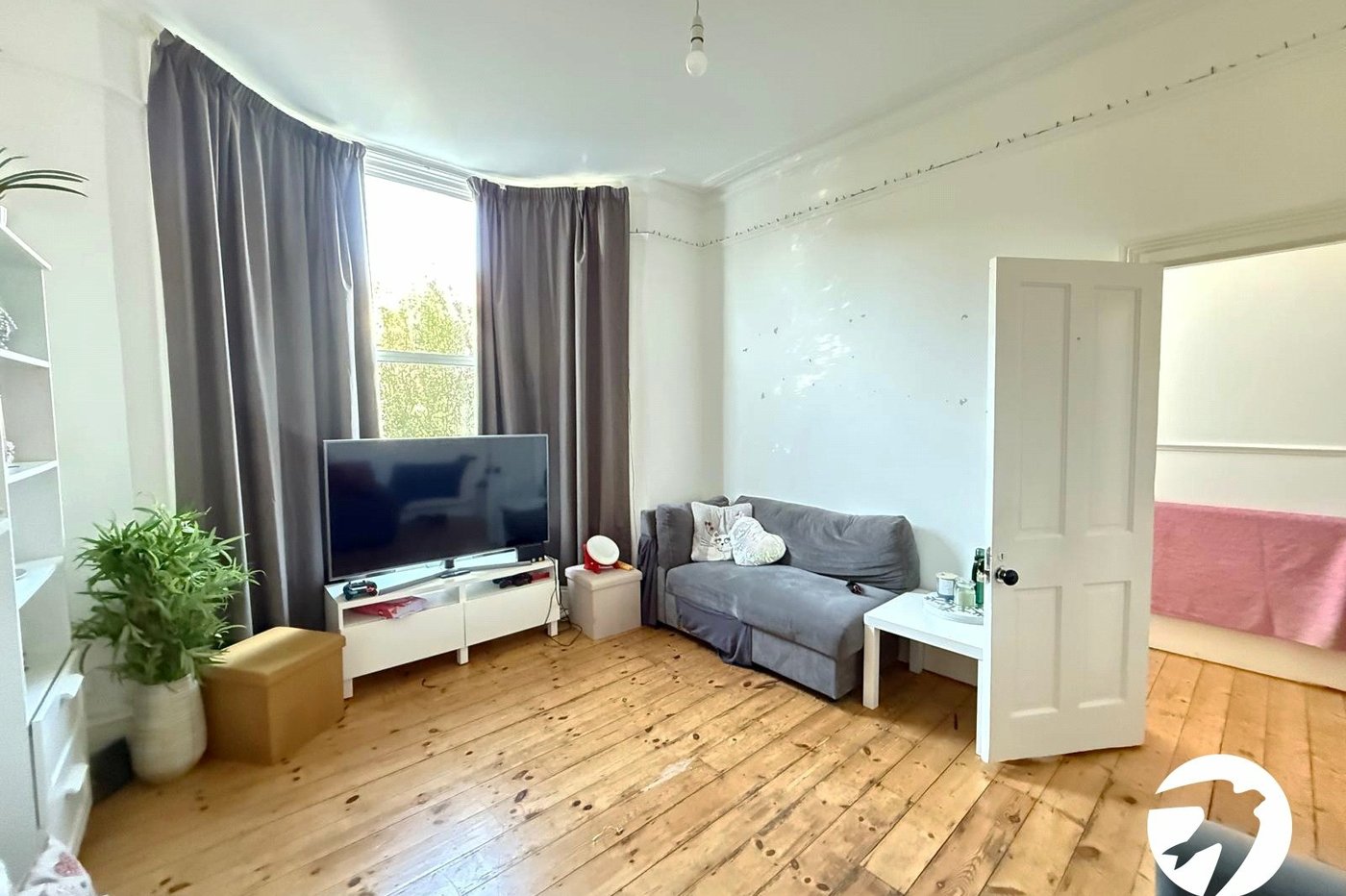 4 bedroom house for sale in London | Robinson Jackson