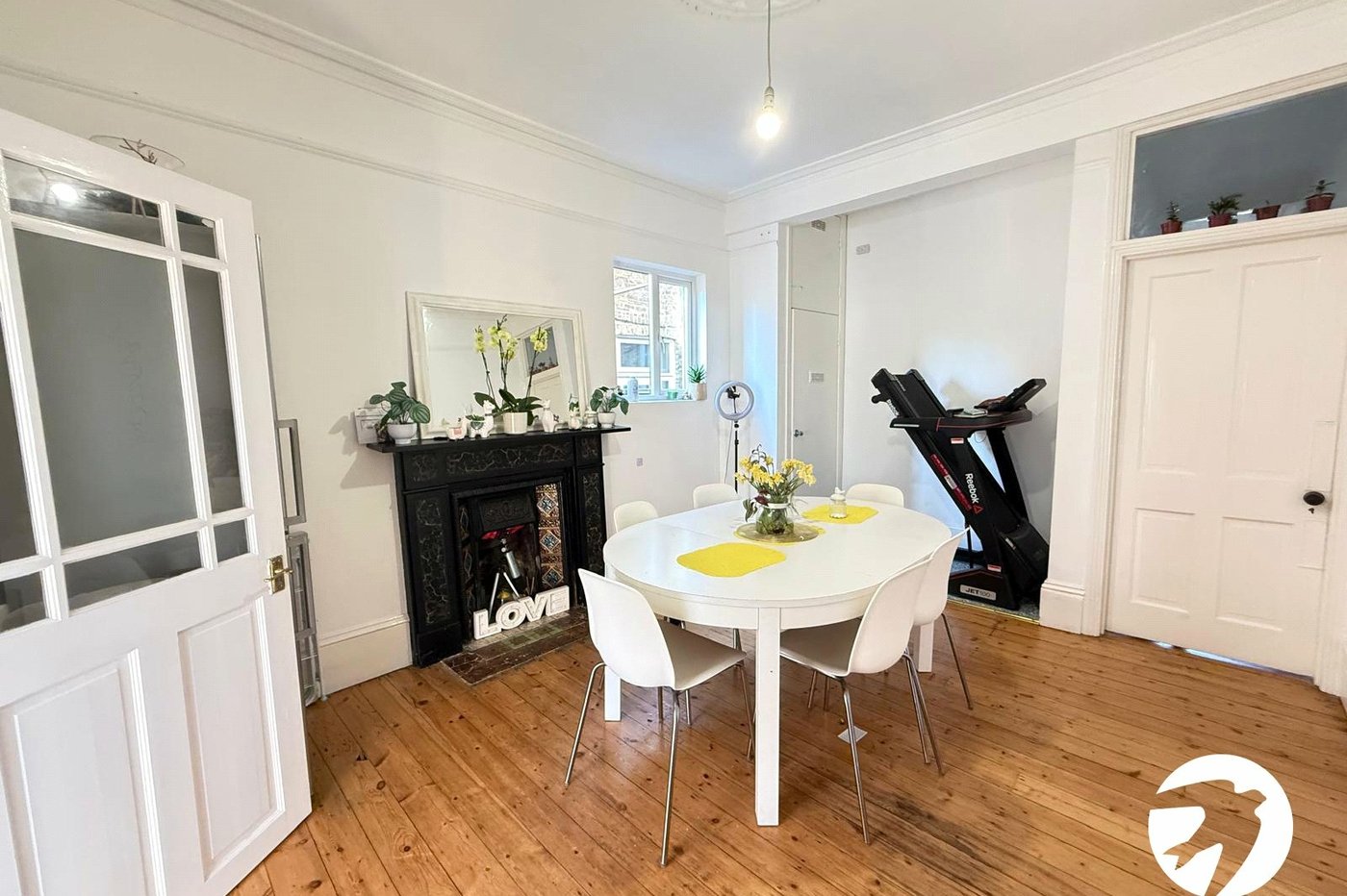 4 bedroom house for sale in London | Robinson Jackson