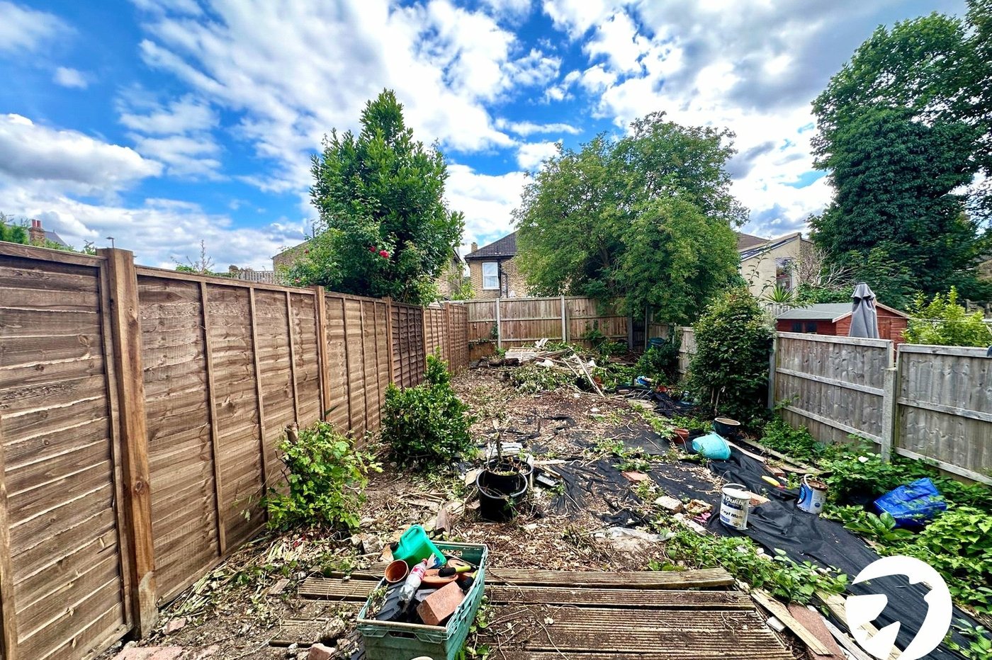 3 bedroom house for sale in London | Robinson Jackson