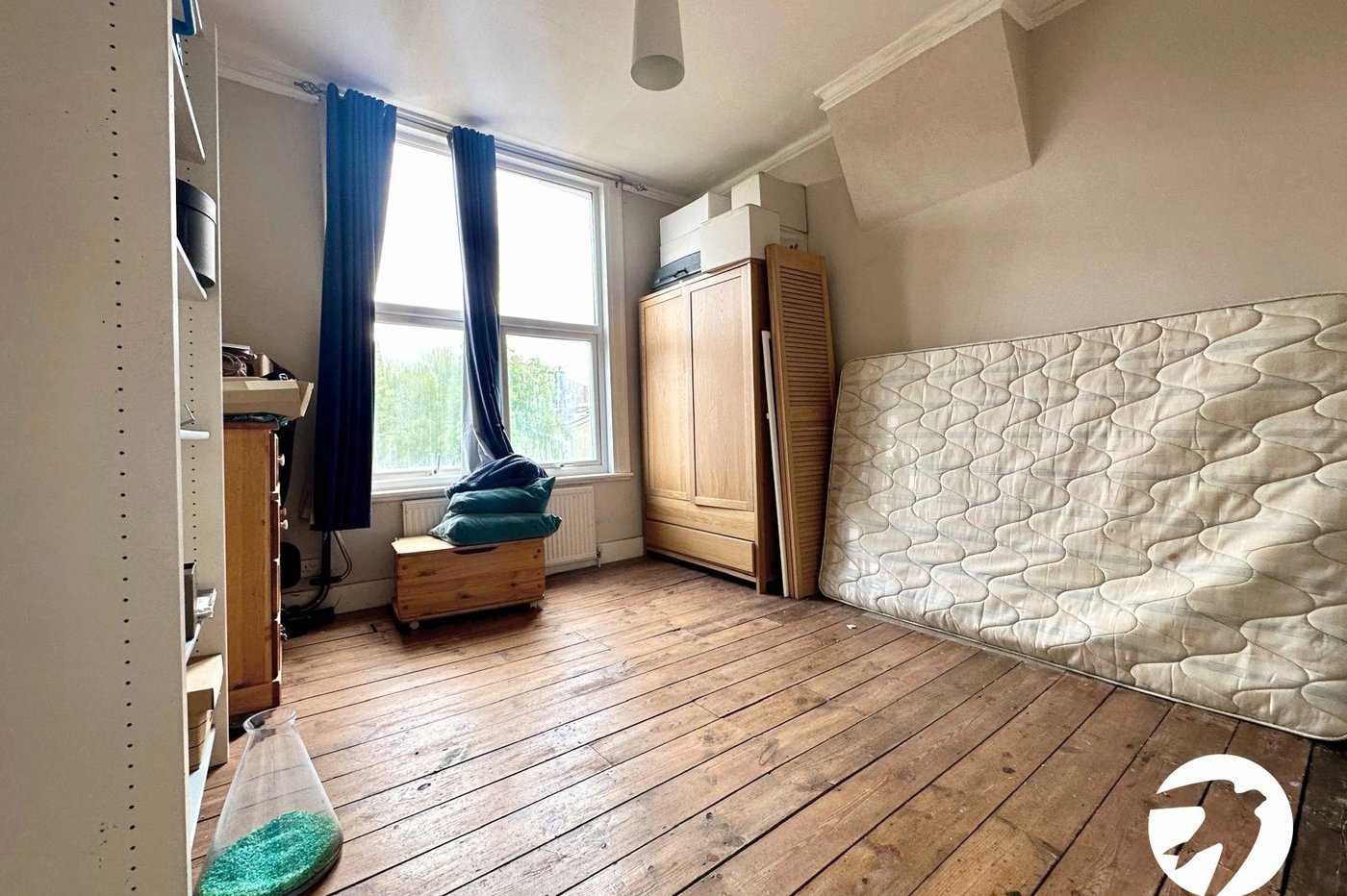 3 bedroom house for sale in London | Robinson Jackson