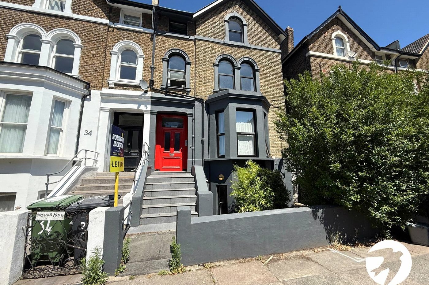 2 bedroom property for sale in London | Robinson Jackson