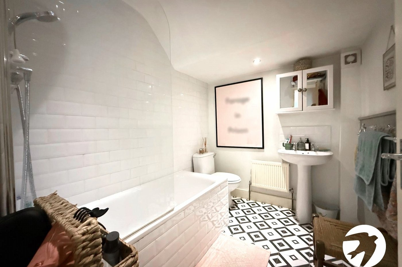 2 bedroom property for sale in London | Robinson Jackson