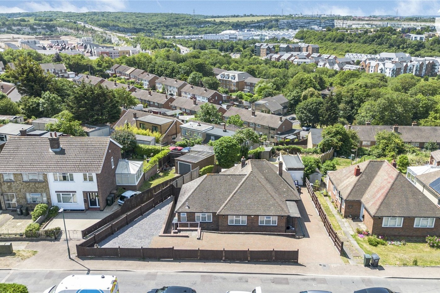 2 bedroom bungalow for sale in Greenhithe | Robinson Jackson