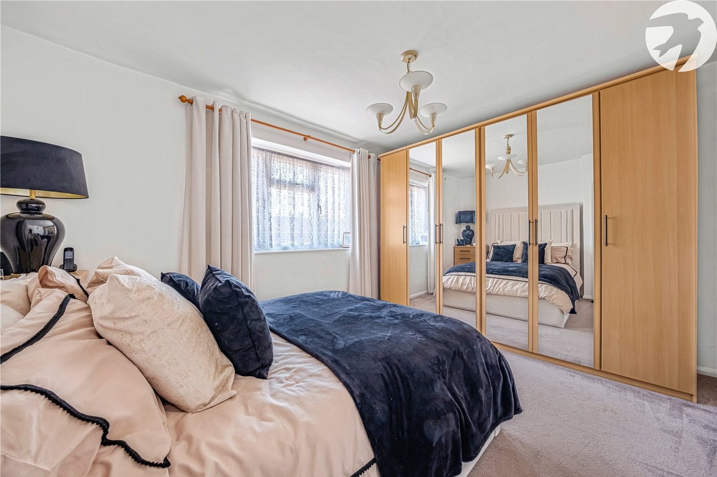 2 bedroom bungalow for sale in Greenhithe | Robinson Jackson