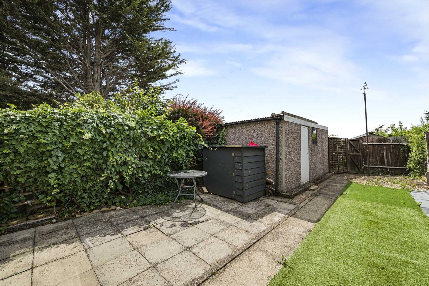 3 bedroom house for sale in Greenhithe | Robinson Jackson