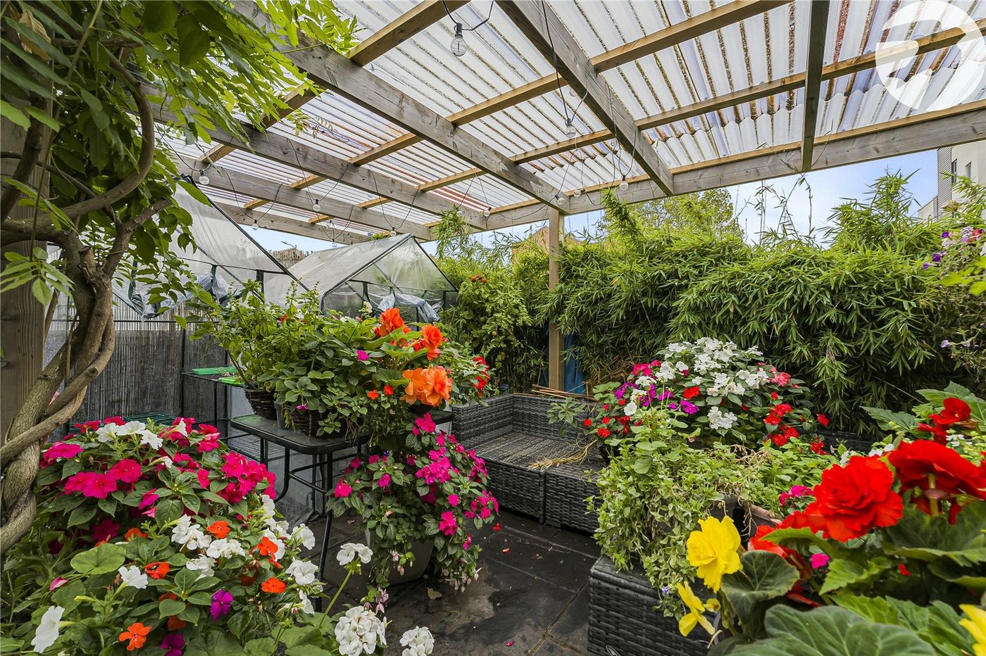 2 bedroom house for sale in Dartford | Robinson Jackson